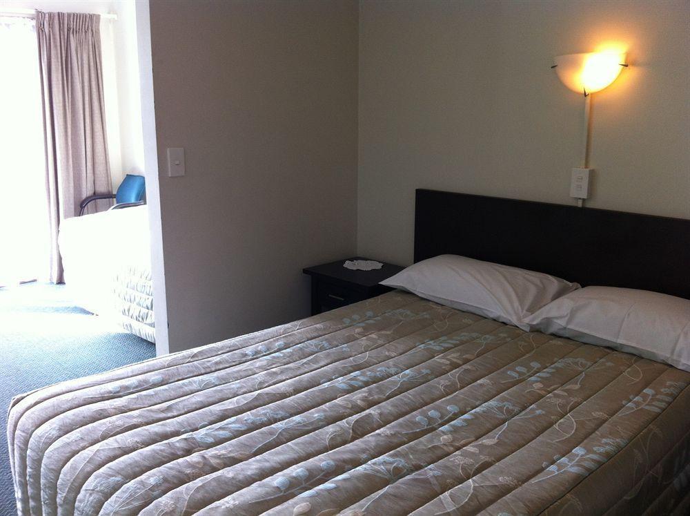 88 Wallace Court Motel เวลลิงตัน ภายนอก รูปภาพ