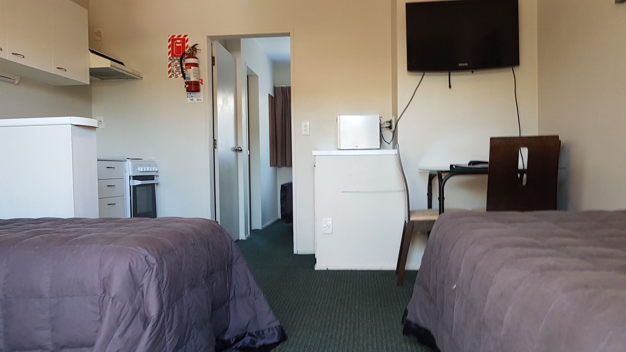 88 Wallace Court Motel เวลลิงตัน ภายนอก รูปภาพ