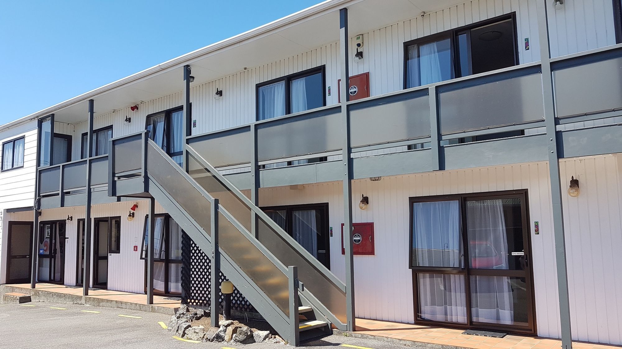 88 Wallace Court Motel เวลลิงตัน ภายนอก รูปภาพ